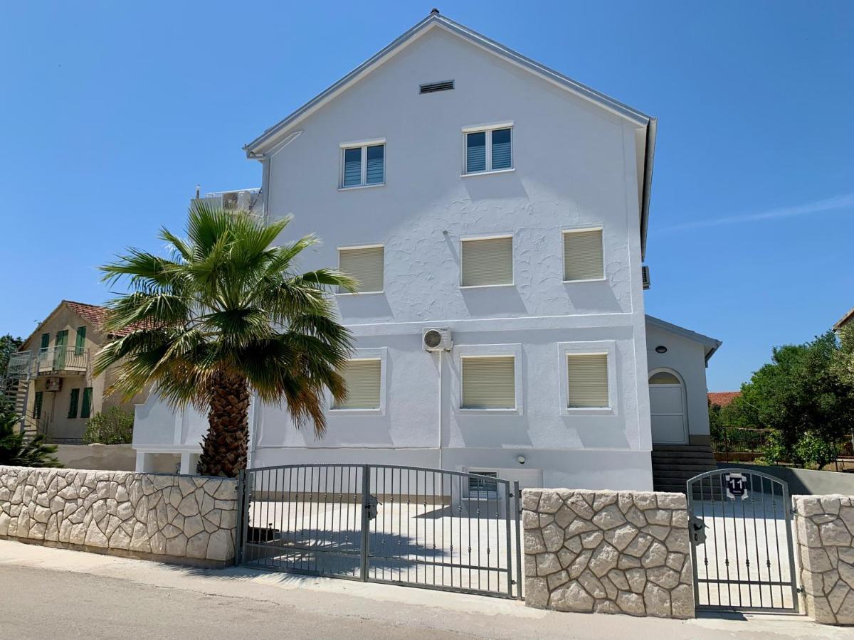 Apartment Janko Pakostane