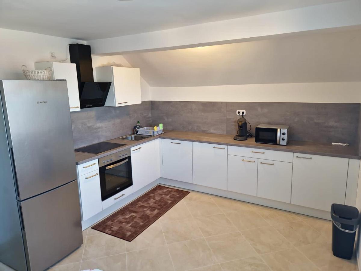 Apartment Janko Pakostane